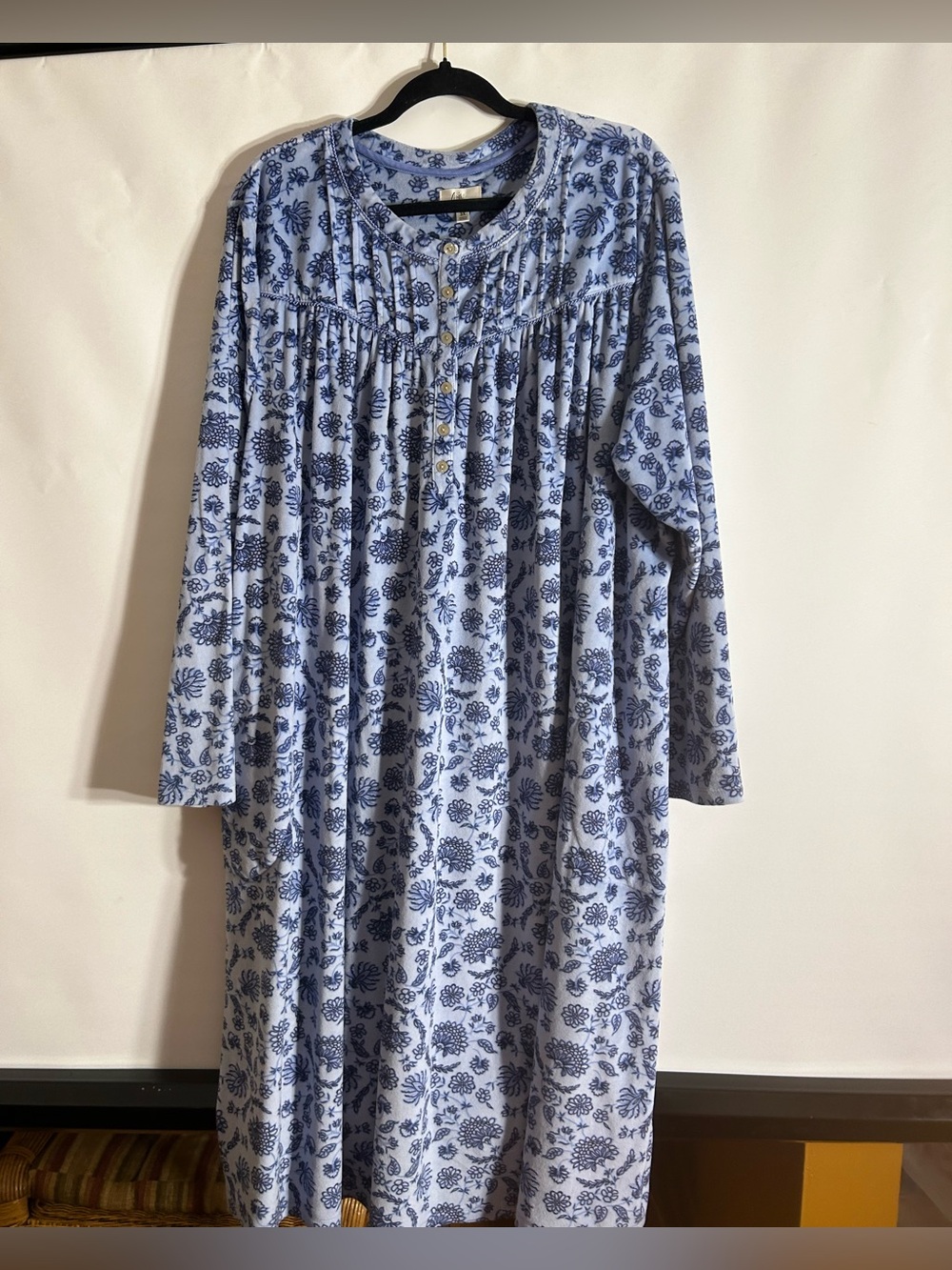 ARIA COLLECTION LONG SLEEVES BUTTON FRONT BLUE/NAVY FLORAL FLEECE NIGHTGOWN 3X